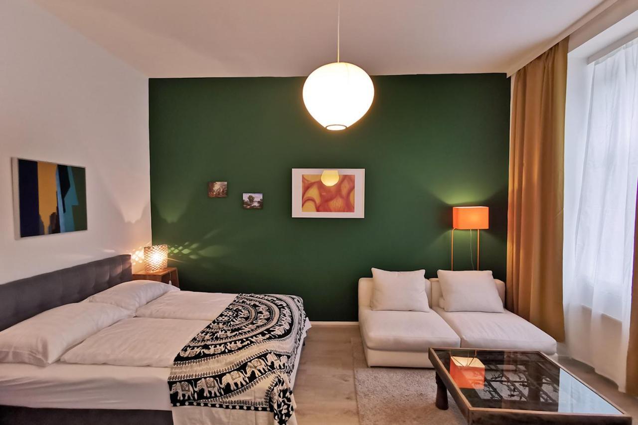 Vienna Palm Apartments Buitenkant foto